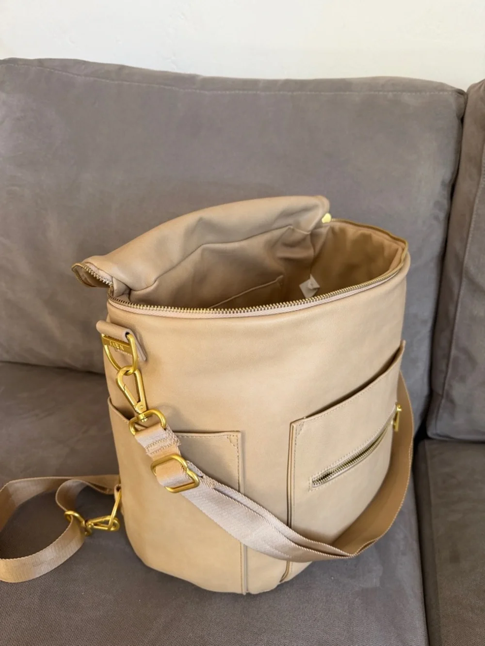 Fawn Design “The Original Diaper Bag” in Beige